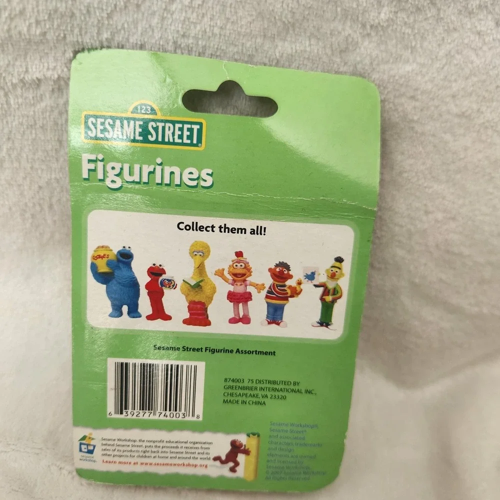 Sesame Street Elmo figure Cake Topper 2.5